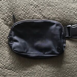 Lululemon belt bag